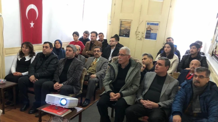 Dîvânu Lugâti't-Türk Paneli Düzenlendi