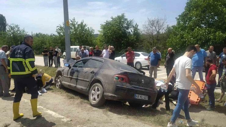 Düğün Yolunda Kaza: 5 Yaralı