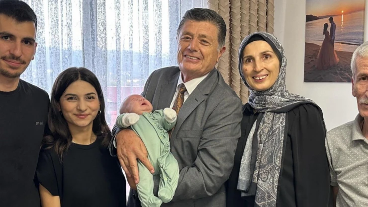 Dünyaya Gözlerini Yeni Açan Miniklere En Özel Hediye