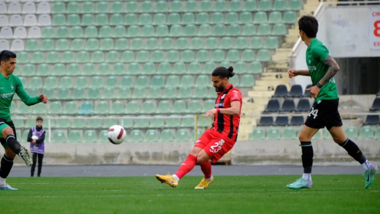 Düzcespor-GMG Kastamonuspor İlk Yarıda Öne Çıkan Pozisyonlar