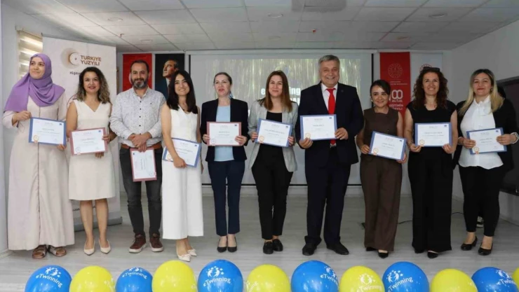 e-Twinning Kalite Etiketleri Sahiplerini Buldu