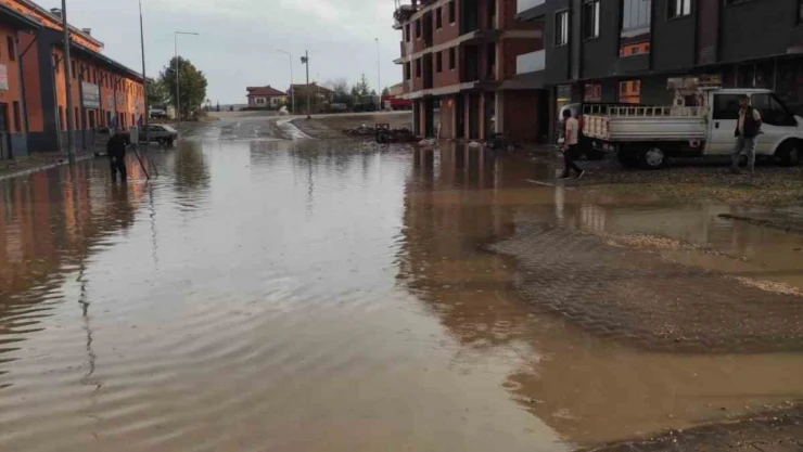 Eflani'de Sağanak Etkili Oldu