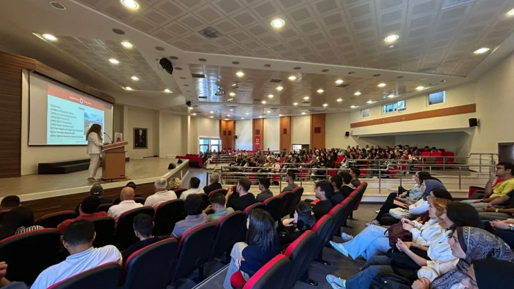 Eğitim Fakültesi'nde Oryantasyon Programı Yapıldı