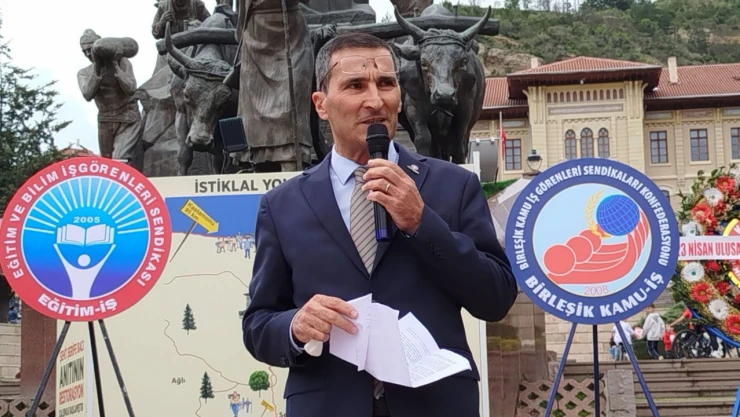 Eğitim-İş Şube Başkanı Bal: 'Atatürk'ün Adını Anmaktan Kaçınmak Saygısızlıktır'