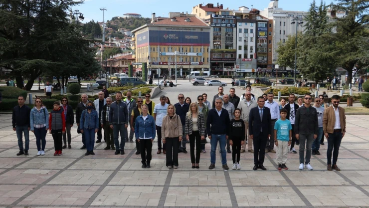 Eğitim-İş'ten 18'inci yıl kutlaması