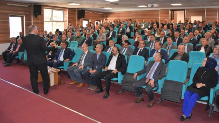 Eğitimde Türkiye Yüzyılı Semineri düzenlendi