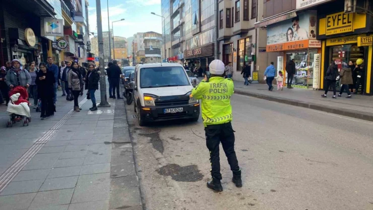 Gelişi Güzel Parklara İzin Yok