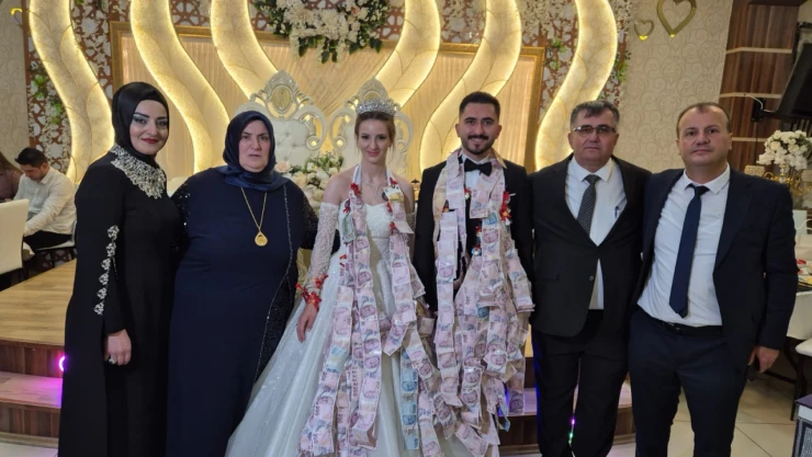 Elanur İle Uğur Evlendi