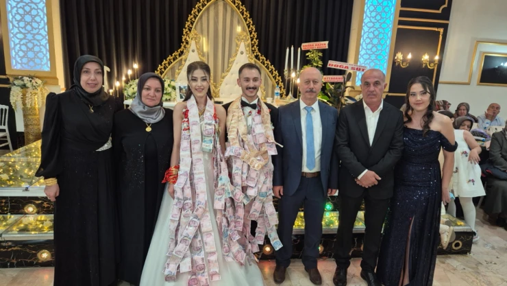 Emre İle Ebru Evlendi