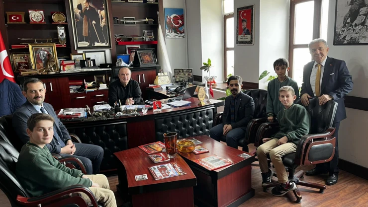 Erasmus Ekibinden Belediye Başkanı Uzuner'e Ziyaret