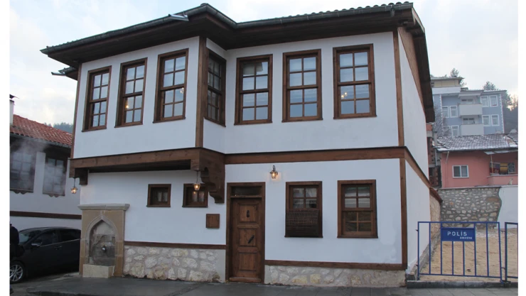 Erdoğan konağını inceledi