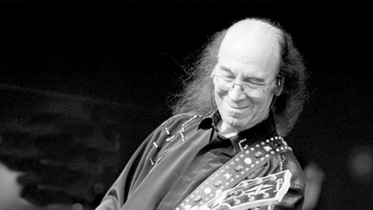 Erkin Koray 82 yaşında hayatını kaybetti