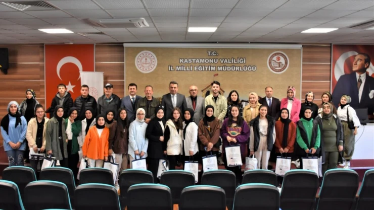 Erzincanlı öğrencilerden Milli Eğitim'e ziyaret