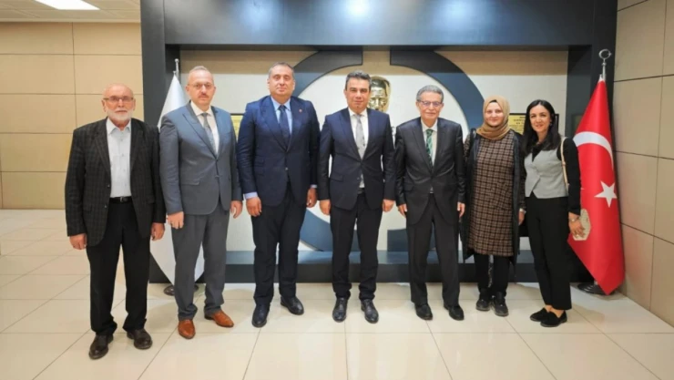 Eski Bakan Güçlü'den, Milli Eğitim'e Ziyaret