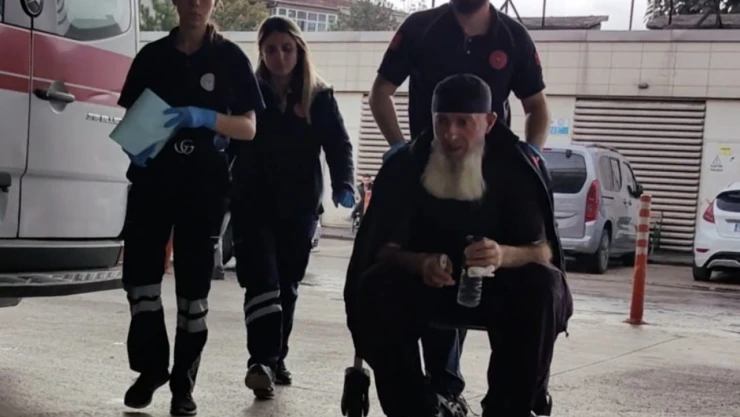 Ev sahibi, kiracısının parmağını ısırarak kırdı!