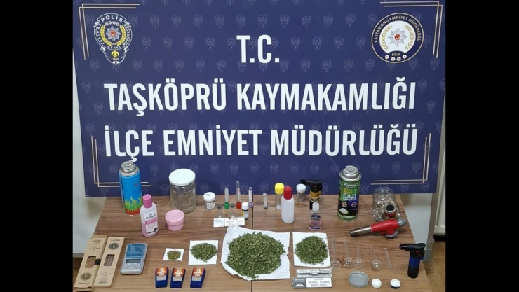 Evden Çıkanlar Şaşkınlık Yarattı!