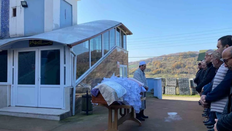 O Sağlık Çalışanı Zonguldak'ta Defnedildi