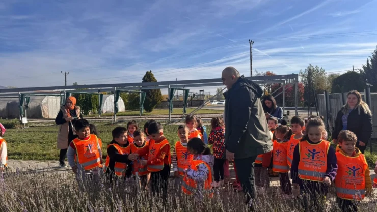 Fidan Yetiştirme Konusunda Bilgi Verildi