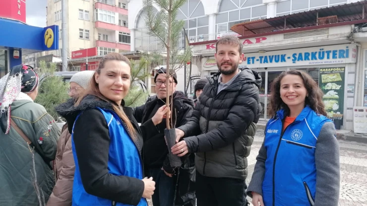 Fidanlar Vatandaşla Buluştu