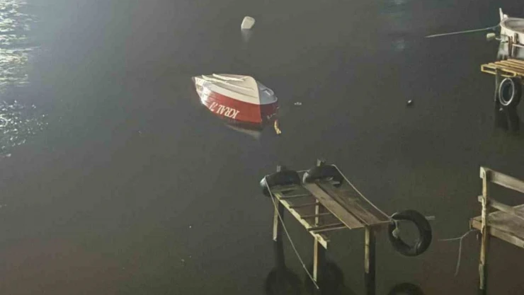 Şiddetli Hortum Tekneyi Batırdı!