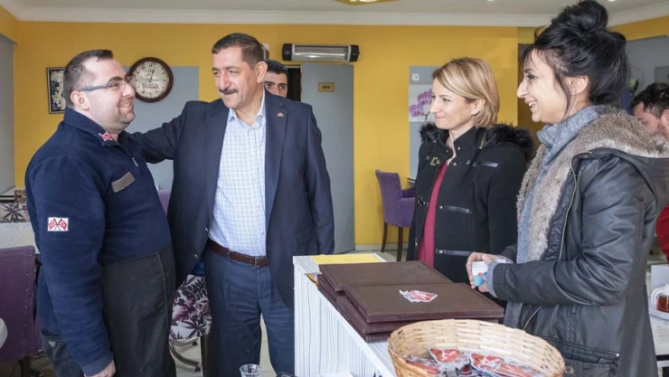 Galip Vidinlioğlu, esnafları ziyaret etti