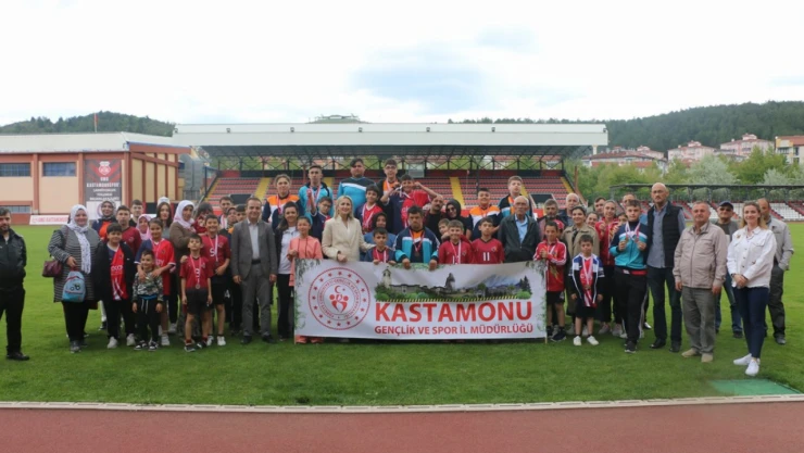 Gazi'de Engel Tanımayan Kıyasıya Yarış