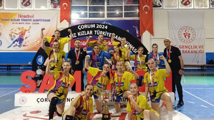 Geleceğin Hentbolcuları Güçlü Geliyor! Şampiyon Kastamonu!