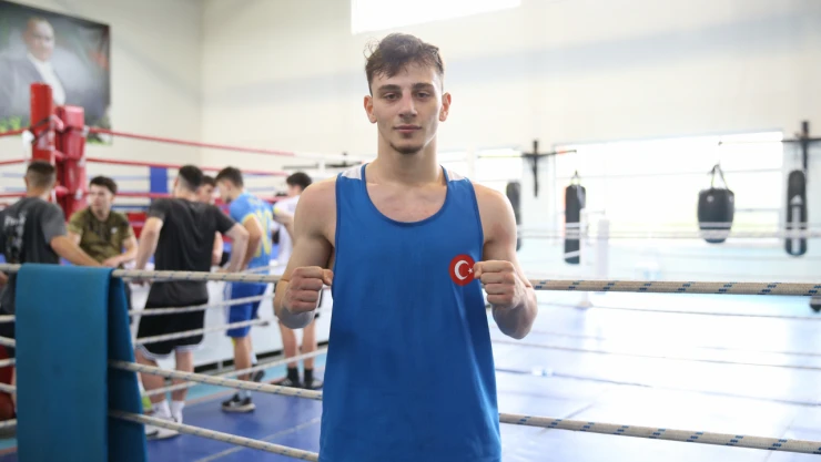 Genç Boksör: 'Madalyam Zaten Var, Onu Altına Çevirmek İstiyorum'