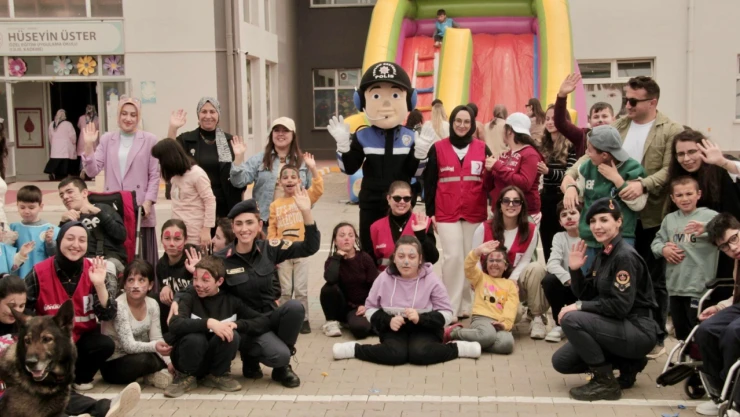 Genç Kızılay'dan Anlamlı Etkinlik