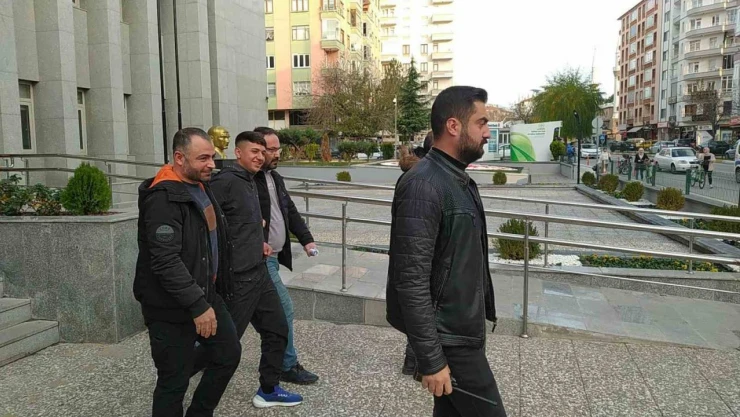 Gerçekleştirdiği Silahlı Saldırıdan Sonra Kaçan Zanlı Tutuklandı