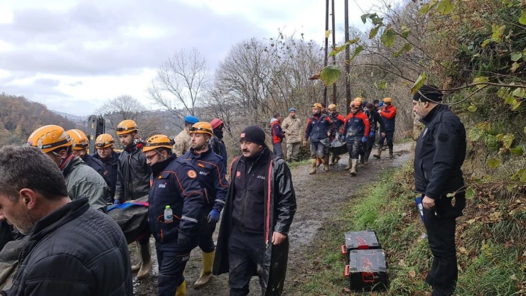 Göçük Altından Acı Haber: Cenazeleri Çıkarıldı