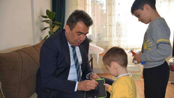 Gümüş'ten Evde Eğitim Öğrencilerine Ziyaret