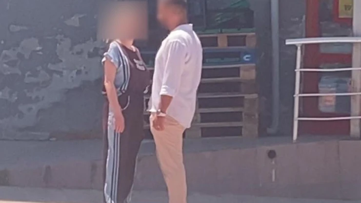 Zorla Araca Bindirmeye Çalıştı