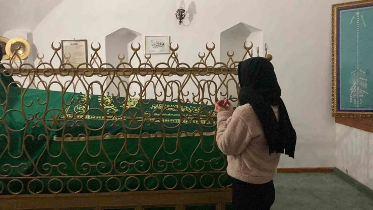 Hacı Mustafa Efendi Türbesi İki Asırdır Ziyaretçilerini Ağırlıyor