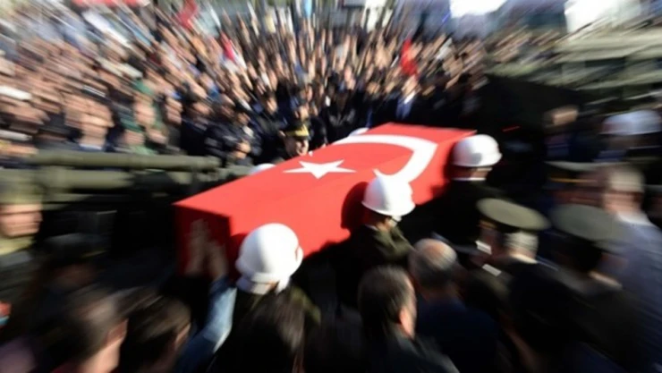 Hakkari'de patlama: 4 ŞEHİT, 4 YARALI