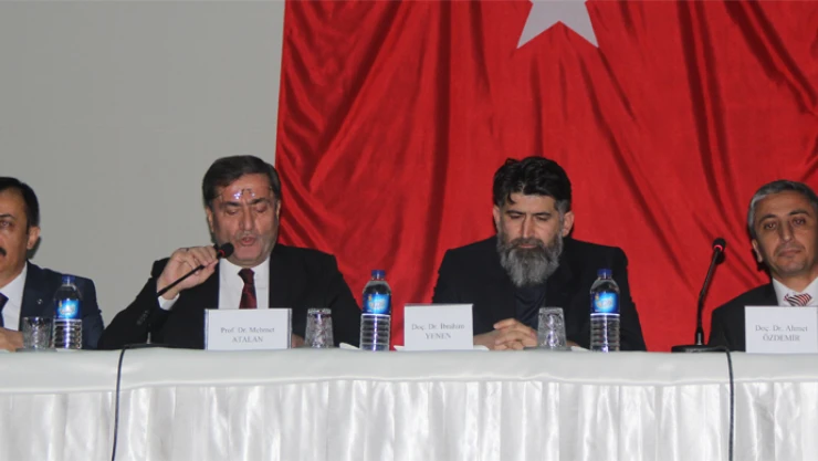 Halk Eğitim'de 'Radikal Dini Gruplar ve FETÖ' paneli yapıldı