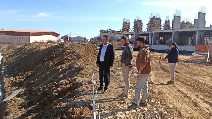 Hasan Gümüş, İnşaat Alanlarını İnceledi