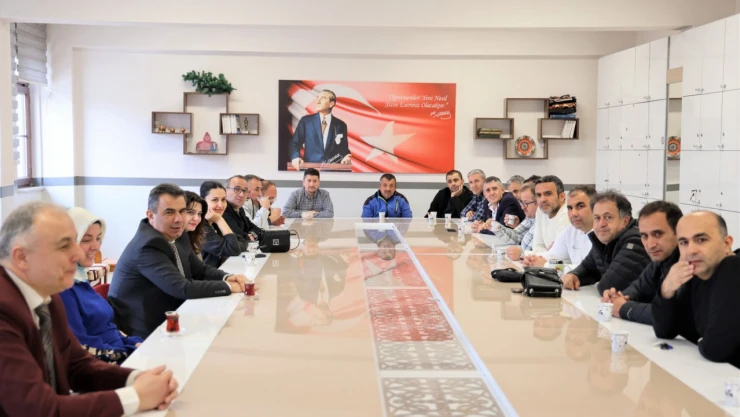 Hasan Gümüş, Merkez Ortaokulu Öğretmenleriyle Bir Araya Geldi