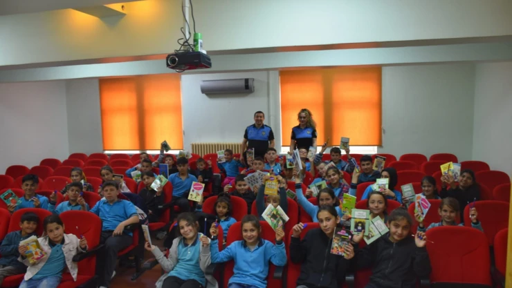 Hayata Renk Vermeye Devam Ediyorlar