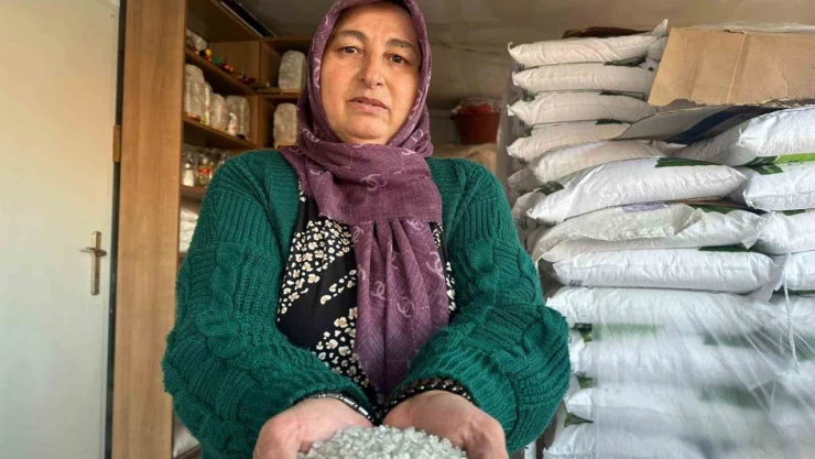 Çankırı'nın Meşhur Tuzuyla 6 Yıldır Geçimini Sağlıyor