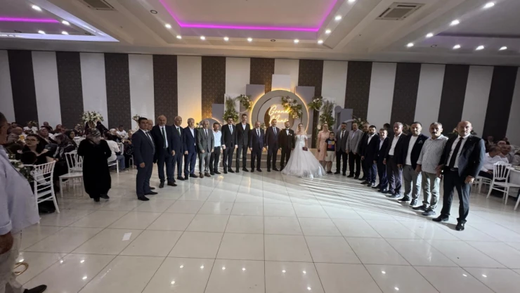 Hilal İle Hasan Evlendi