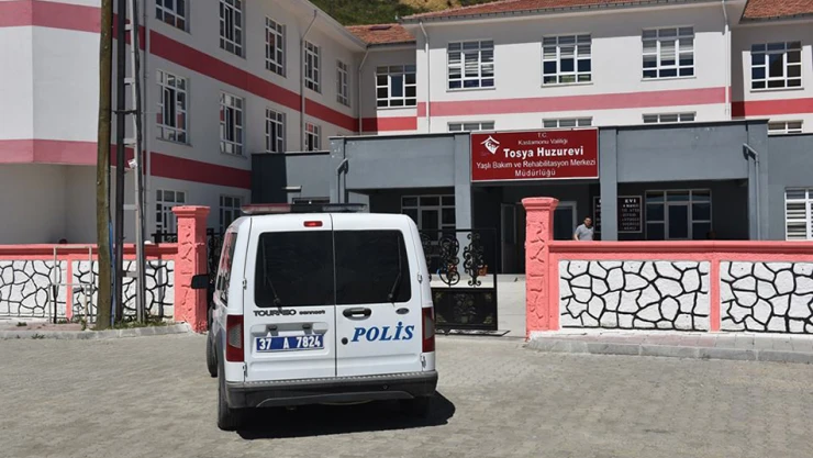 Huzurevinde çıkan tartışma kanlı bitti