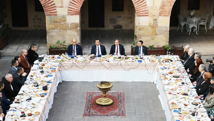 İBB BAŞKANI EKREM İMAMOĞLU 'Belediyelere ciddi katkı sunduk'