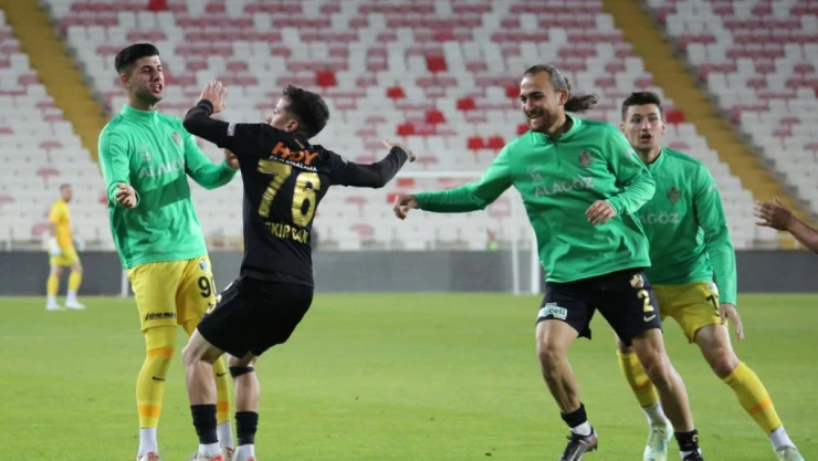 Iğdır FK, Trendyol 1'inci Lig'e Yükseldi