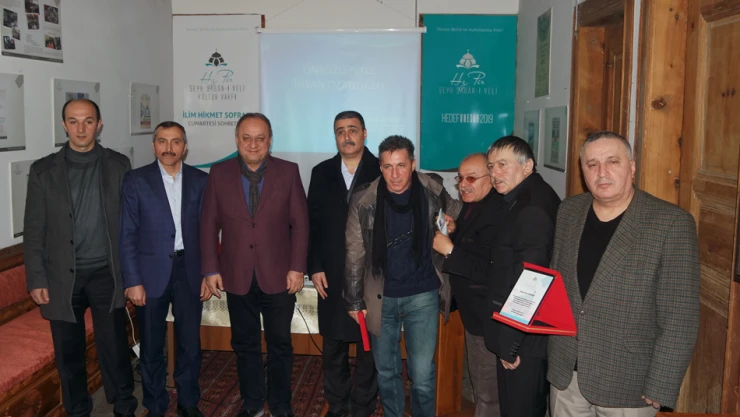 İhsan Ozanoğlu, İlim Hikmet Sofrasında anlatıldı