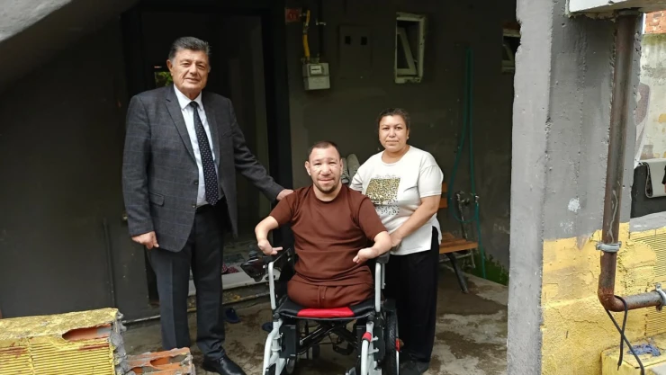 İhtiyaç Sahibi Vatandaşa Yardım Eli