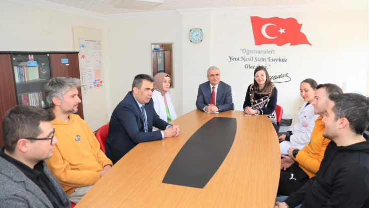 İl Milli Eğitim Müdürü Gümüş: 'Öğrencilerimizin İyi Bir Eğitim Alması İçin Çalışıyoruz'