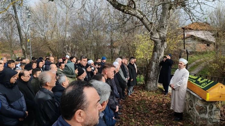 İl Müftüsü Bekir Derin, Paskaloğlu Ailesine Taziye Ziyaretinde Bulundu
