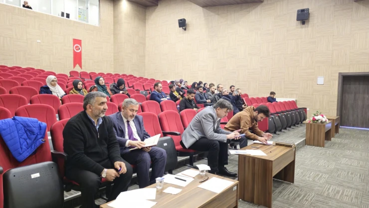 İlahiyat Fakültesi'ni Temsil Edecek Öğrenci Belirlendi