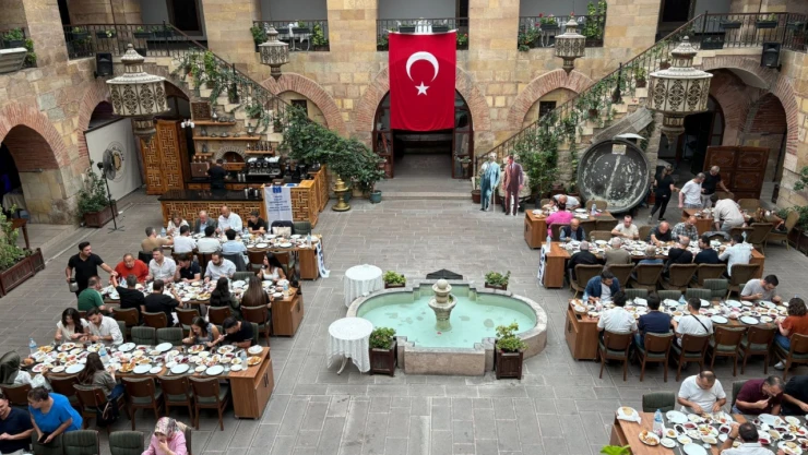 İMO Kahvaltıda Bir Araya Geldi